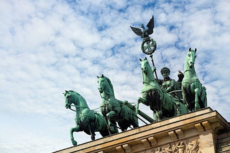 Top 30 Famous Horse Statues of the World's Most Amazing Art