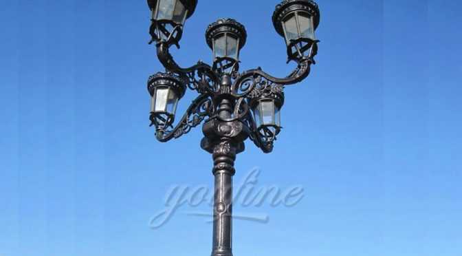 Garden cast iron street lamp post